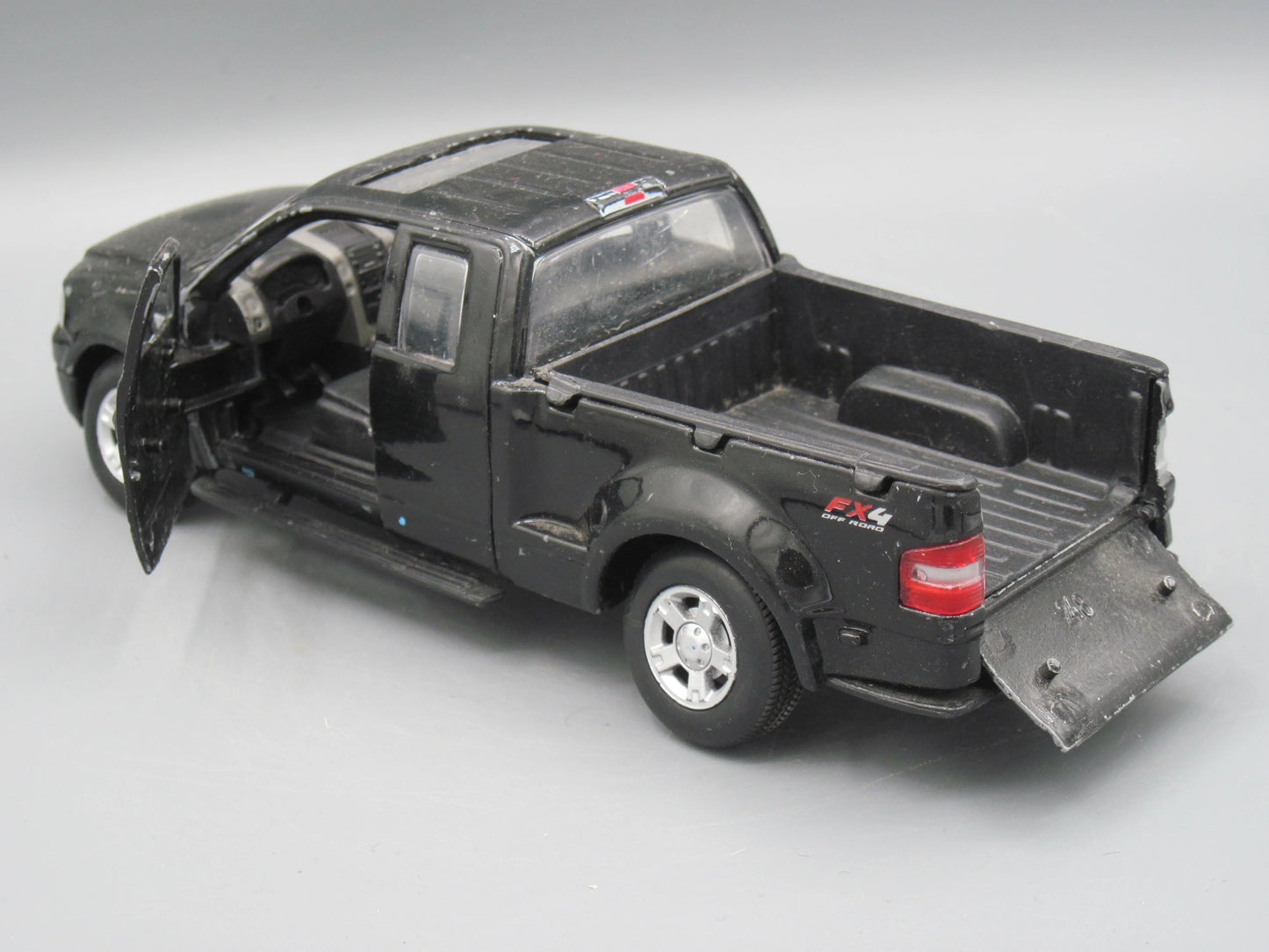 Maisto   Ford F-150 FX4 2004 Black
