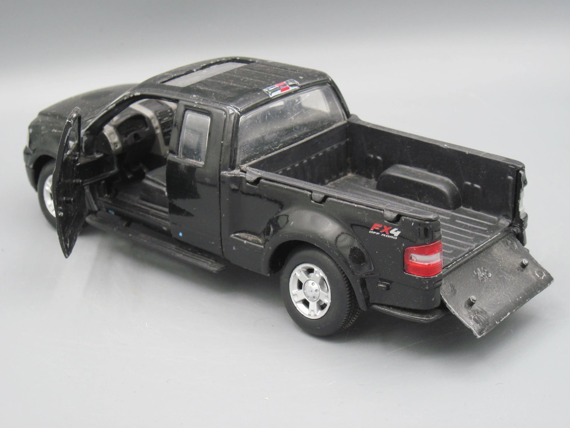 Maisto   Ford F-150 FX4 2004 Black