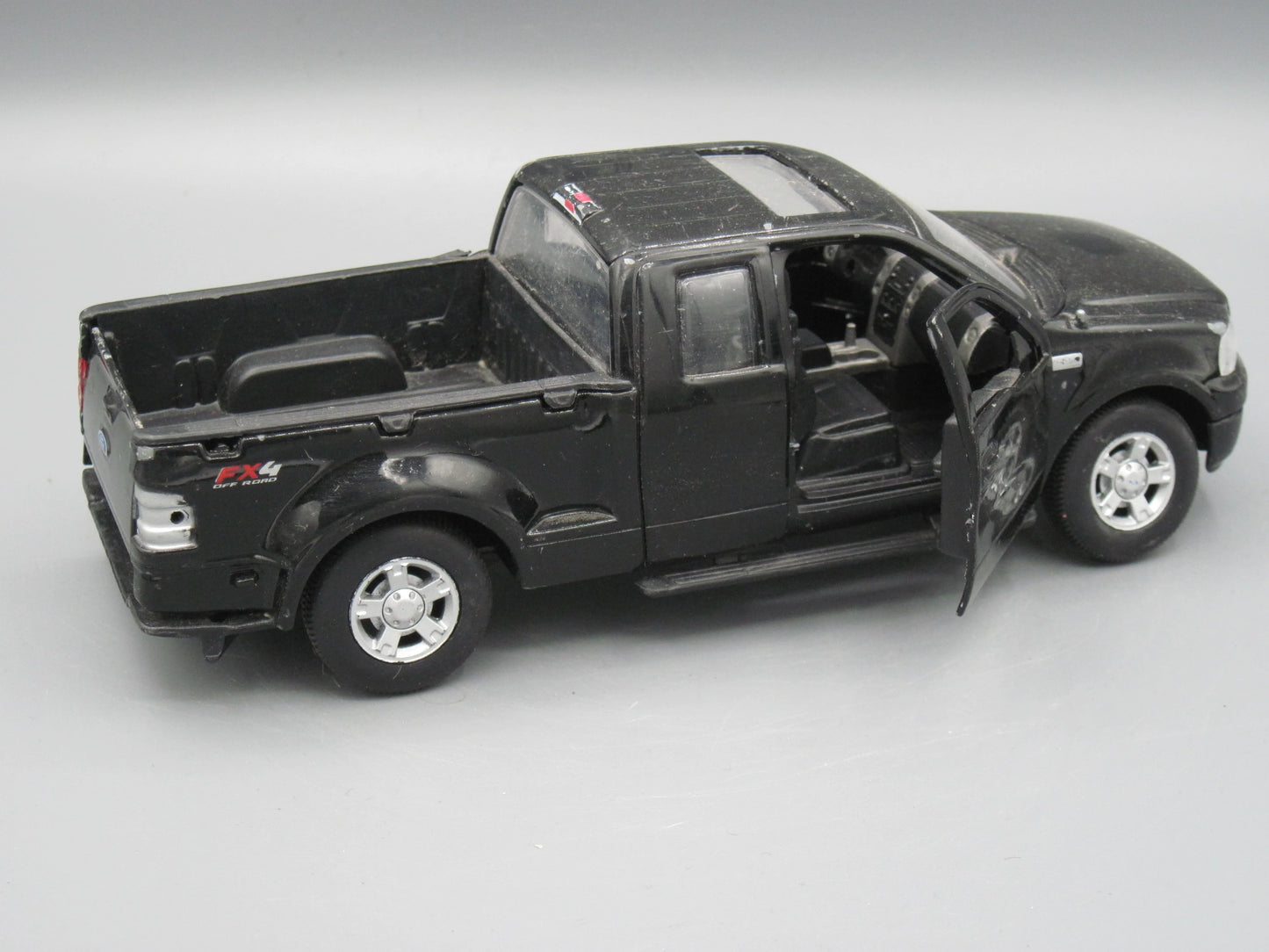 Maisto   Ford F-150 FX4 2004 Black