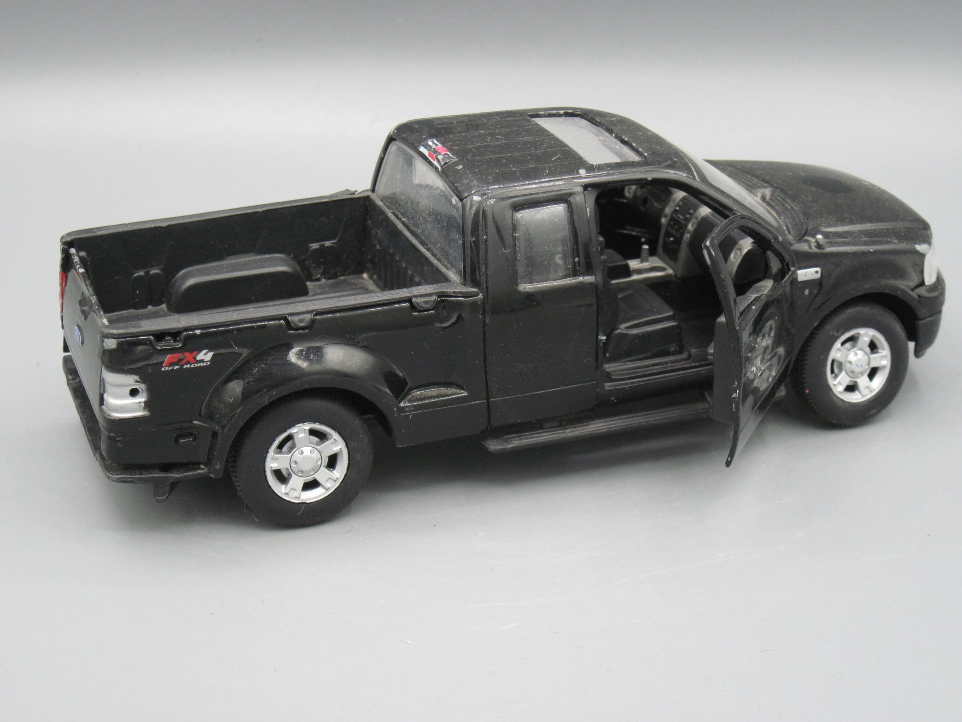 Maisto   Ford F-150 FX4 2004 Black