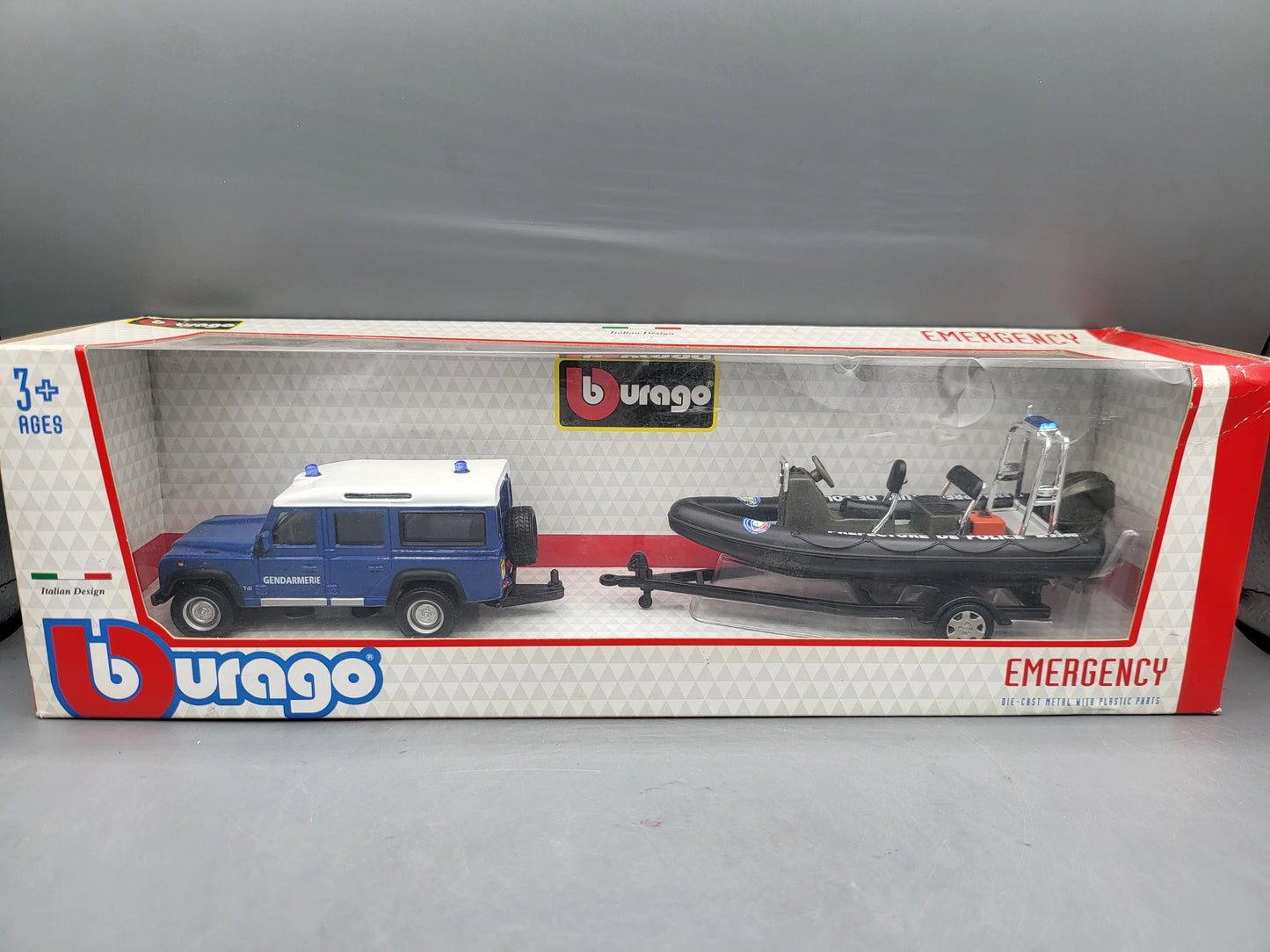 Bburago   Land Rover Defender 110 + Speedboat (Tow Set)  Blue, Black Gendarmerie, Police