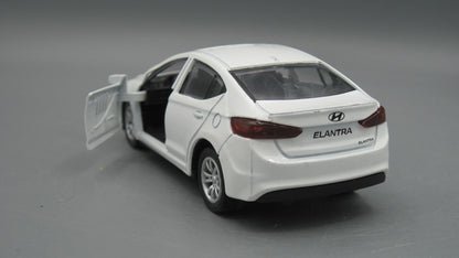 Hyundai Elantra  White