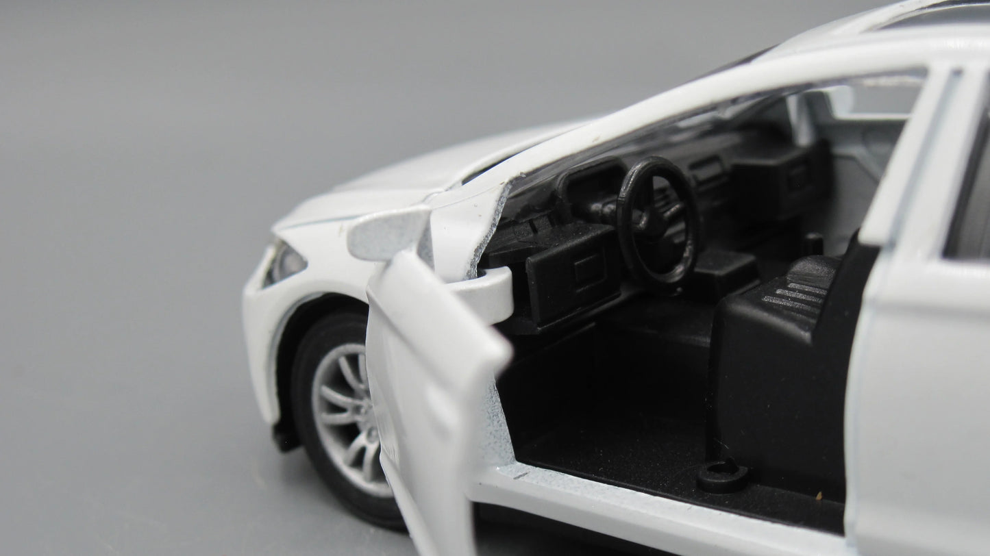 Hyundai Elantra  White