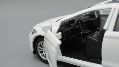 Hyundai Elantra  White