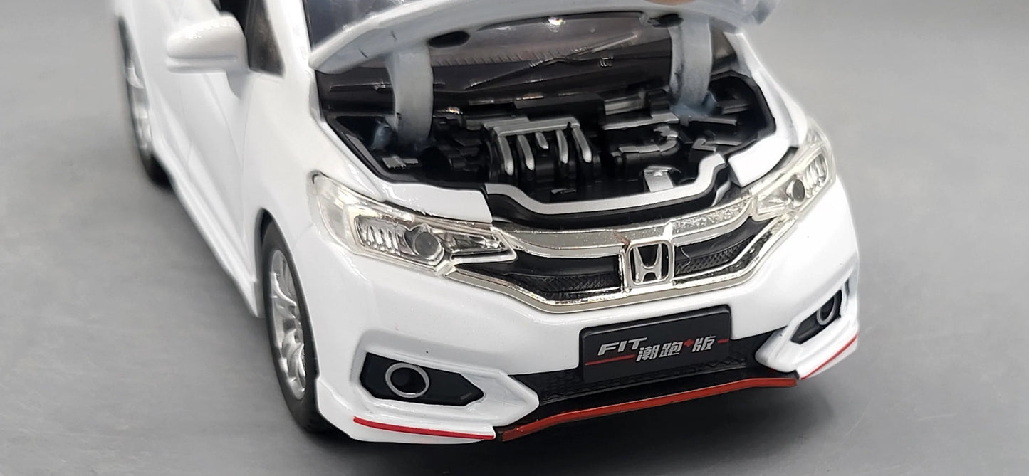 CHE ZHI   Honda Fit  White
