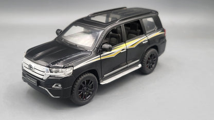 CHE ZHI   Toyota Land Cruiser V8  Black