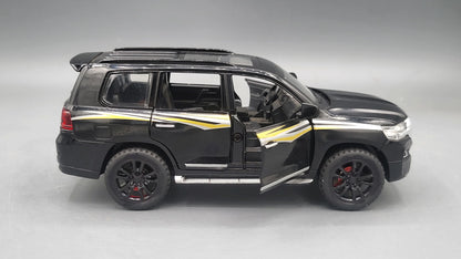 CHE ZHI   Toyota Land Cruiser V8  Black