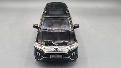 CHE ZHI   Toyota Land Cruiser V8  Black