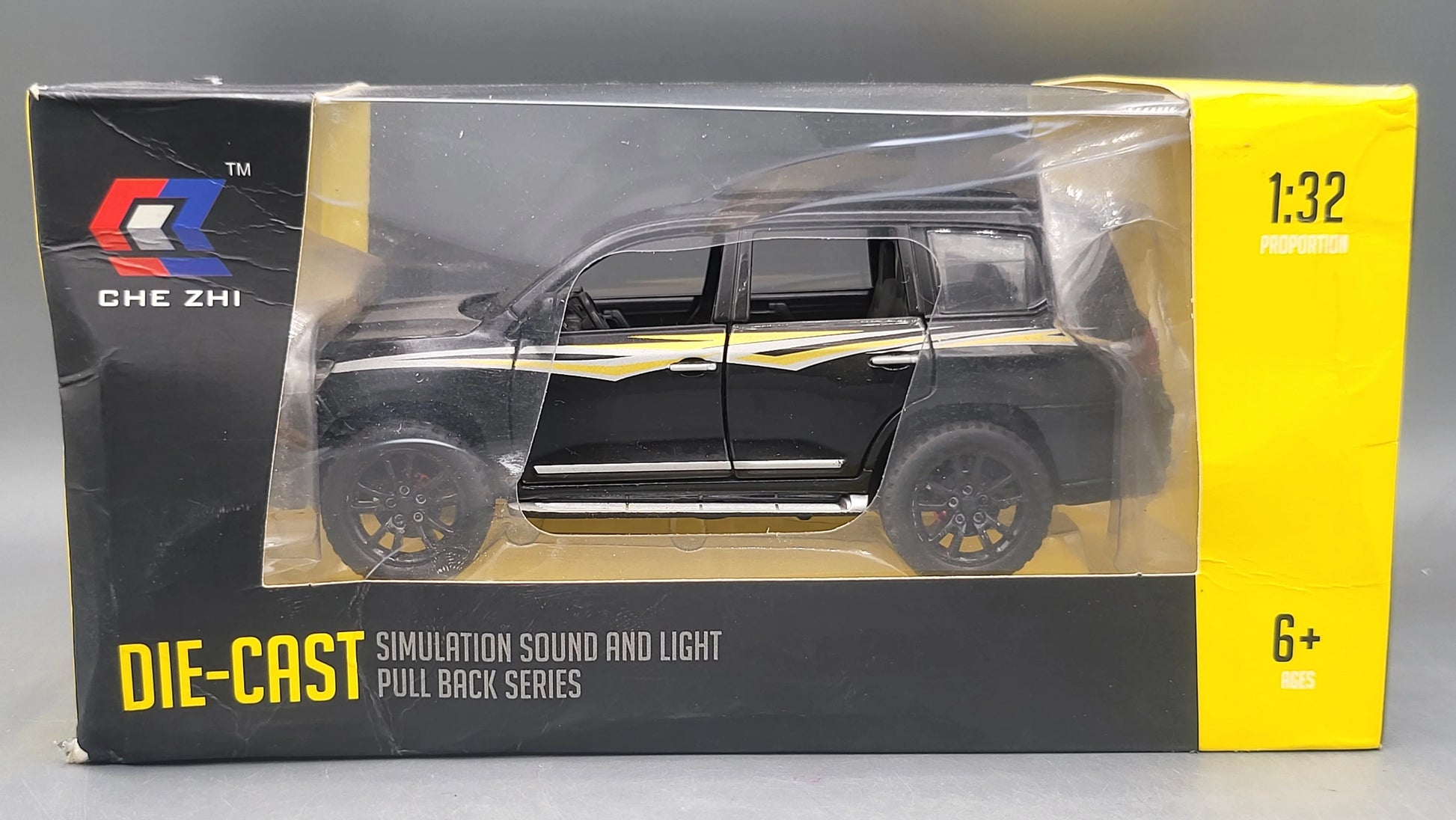CHE ZHI   Toyota Land Cruiser V8  Black