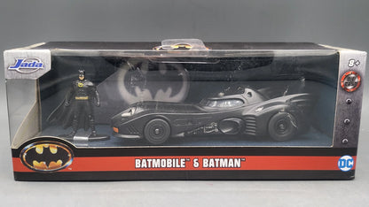 Jada    Batmobile & Batman (Includes figure) 1989 Black Batman Returns