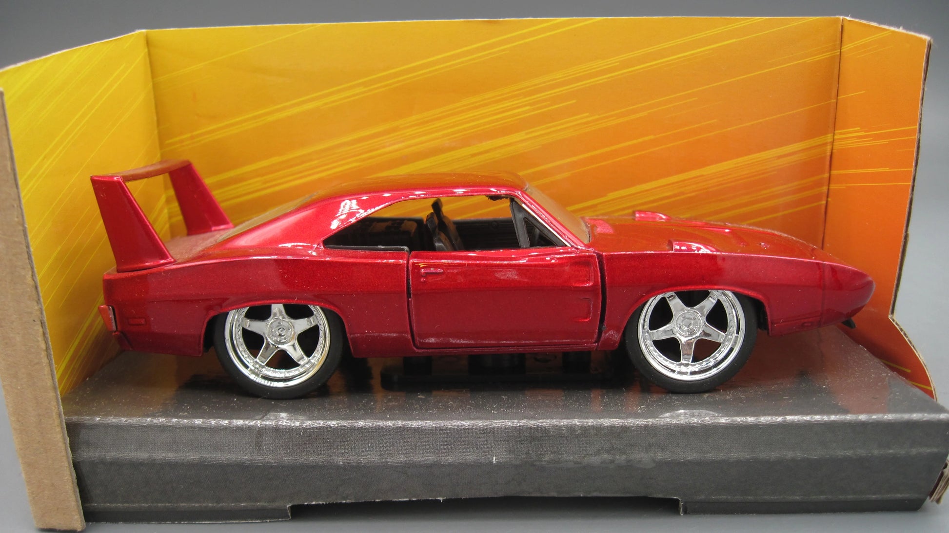 Jada   Dodge Charger Daytona 1969 Red Fast & Furious