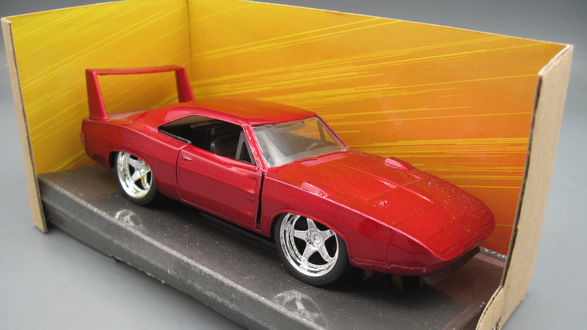 Jada   Dodge Charger Daytona 1969 Red Fast & Furious