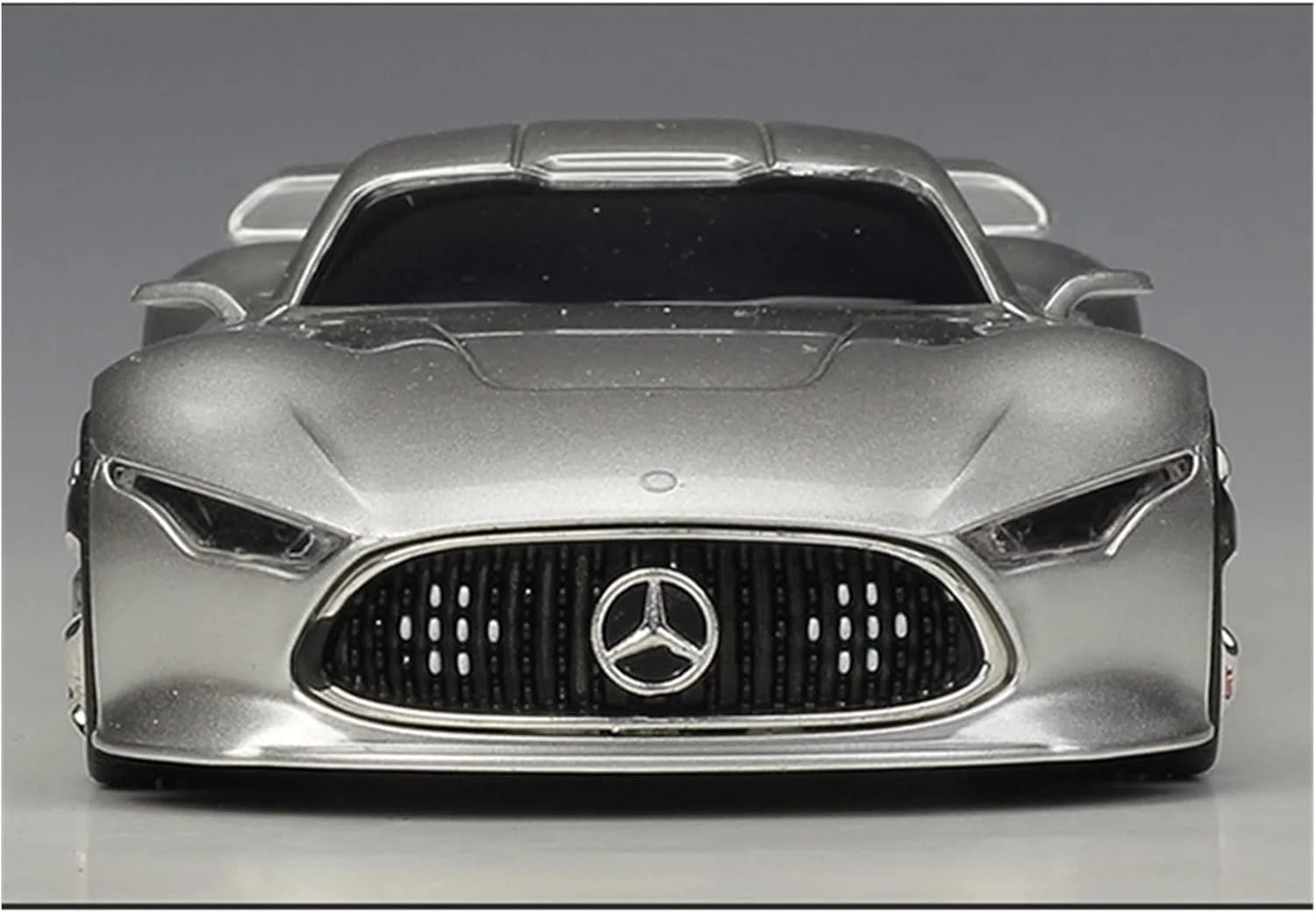 Maisto  Maisto Design Mercedes Benz AMG Vision Gran Turismo  Silver