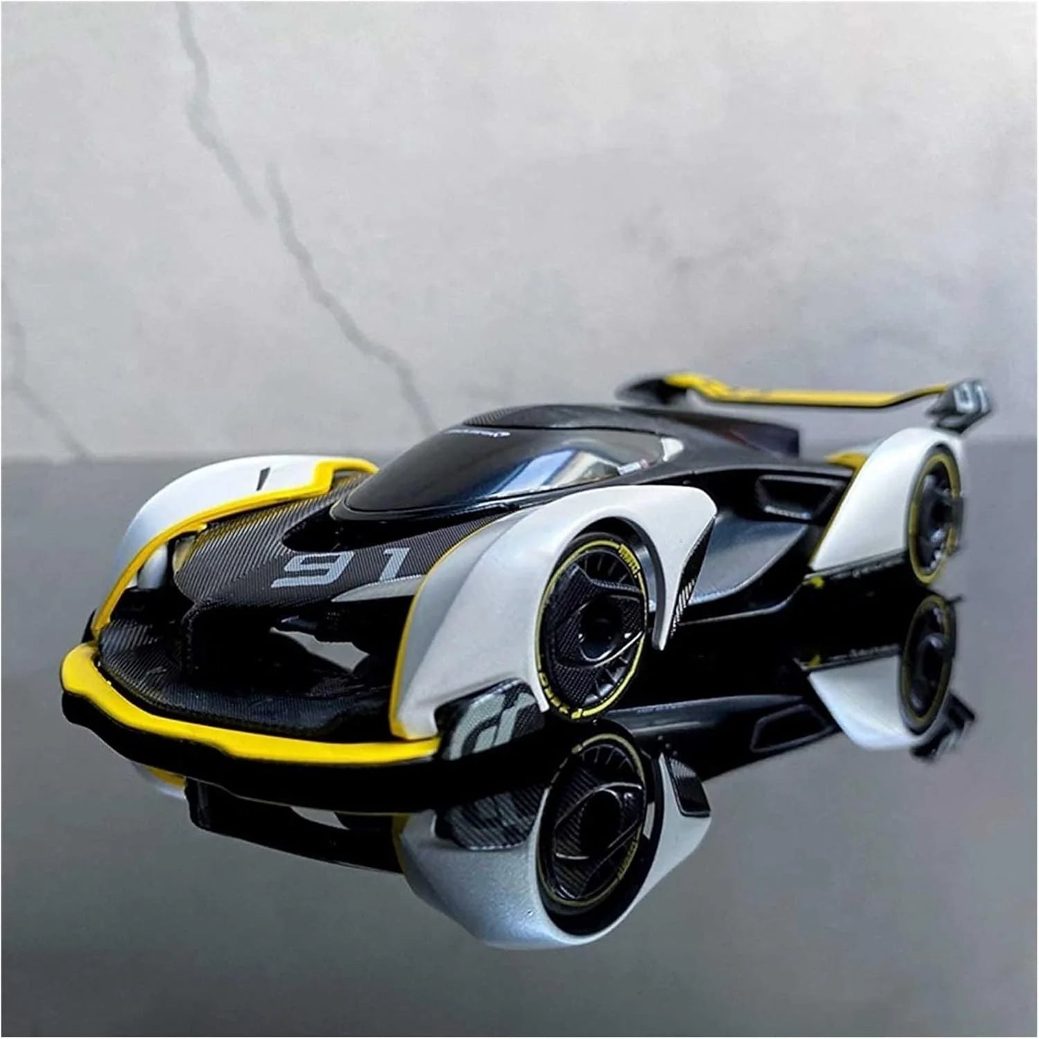 Maisto  Maisto Design Mclaren Future Gran Turismo  Black