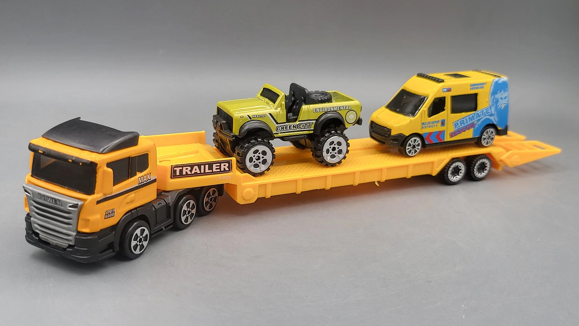 SunQ toys    Trailer + 2 vehicles  Yellow