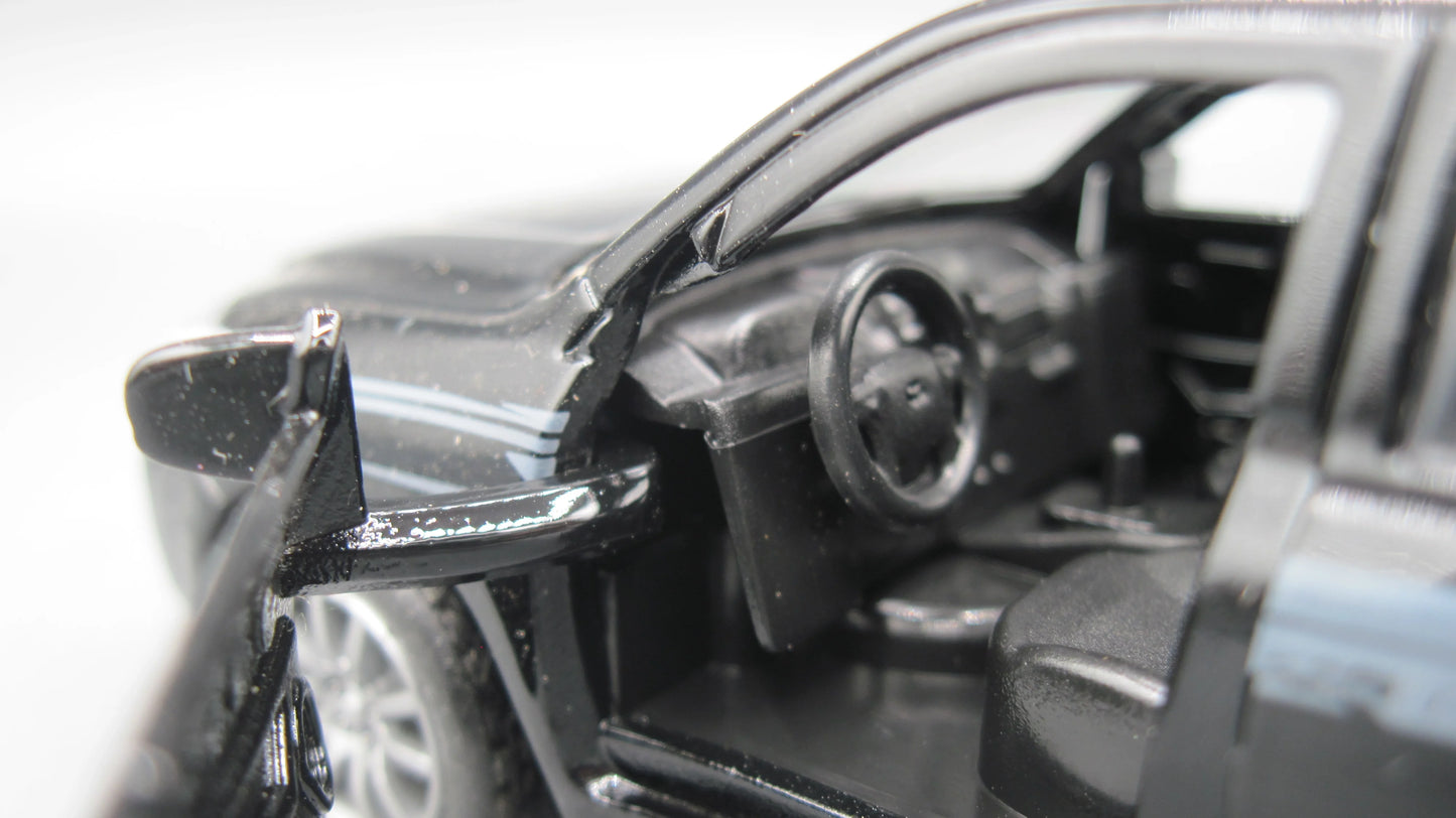 Tian Du   Toyota Inspiration: Land Cruiser  Black Replica
