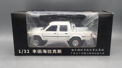 Toyota Hilux  White
