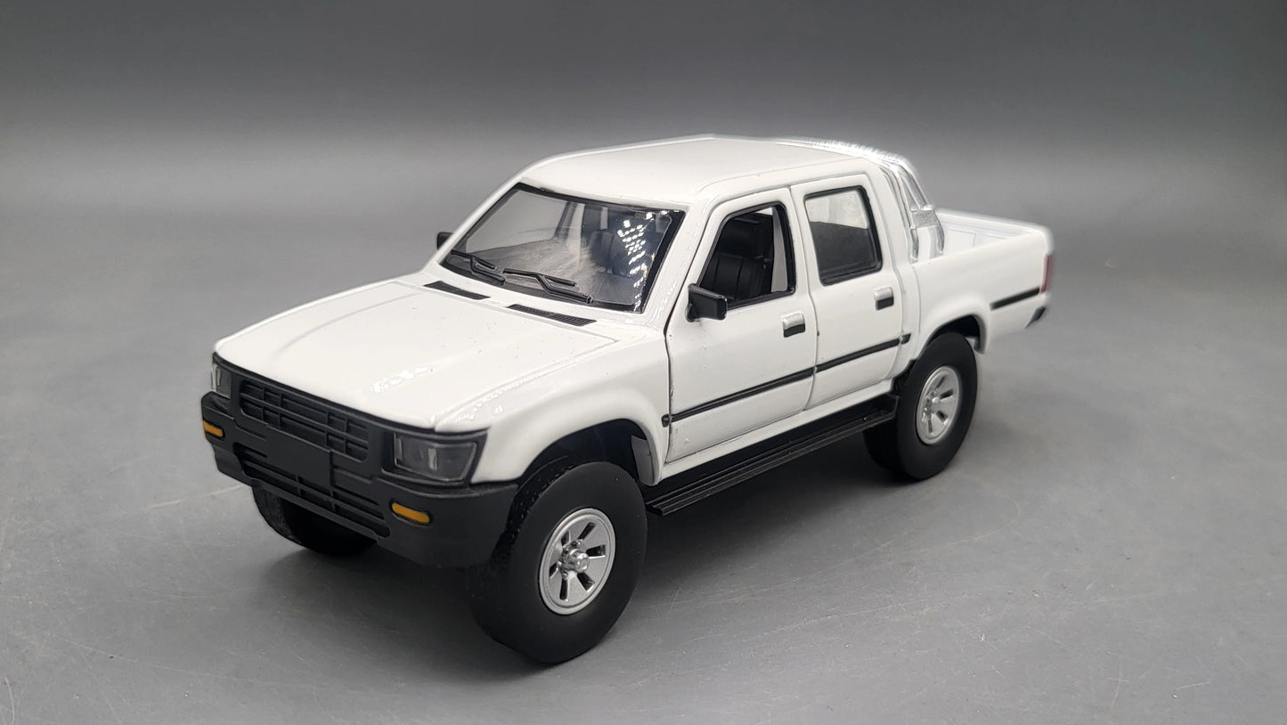 Toyota Hilux  White