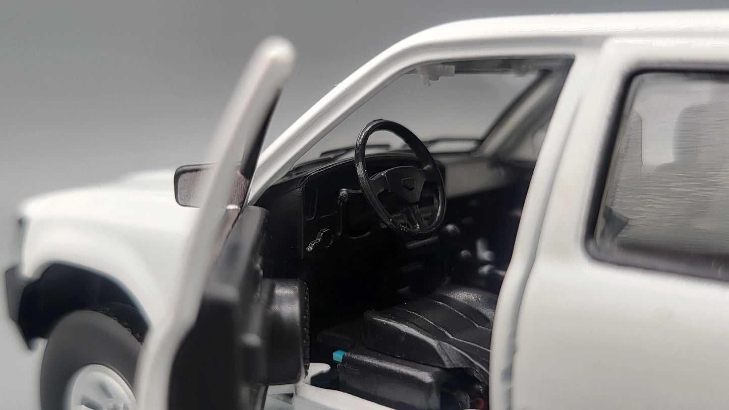 Toyota Hilux  White