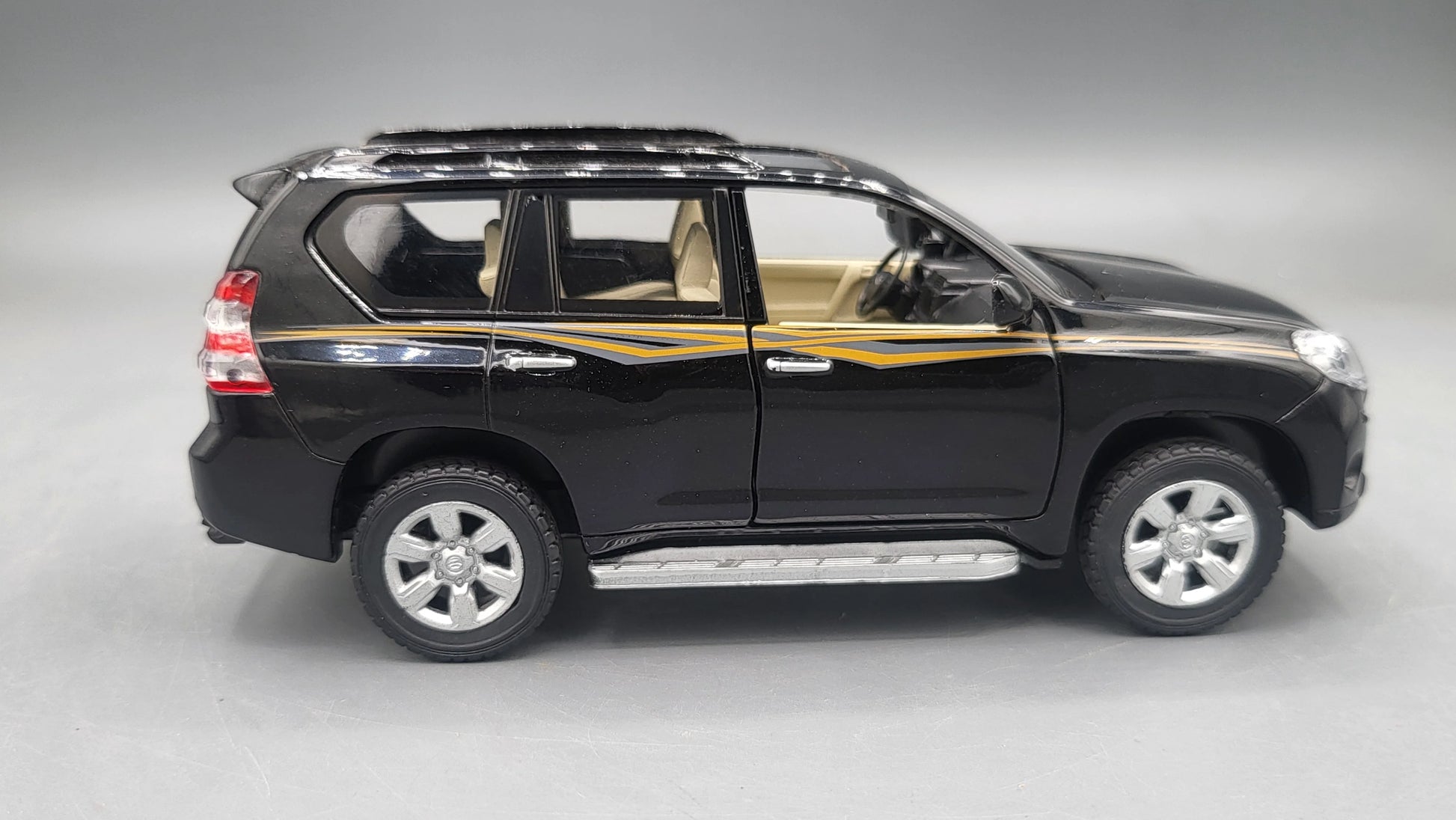 Toyota Land Cruiser Prado  Black