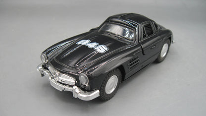 XU LI   Mercedes Benz 300 SL  Black
