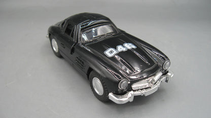 XU LI   Mercedes Benz 300 SL  Black