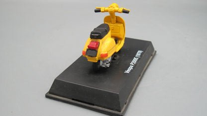 New-Ray   Vespa P200E 1978 Yellow