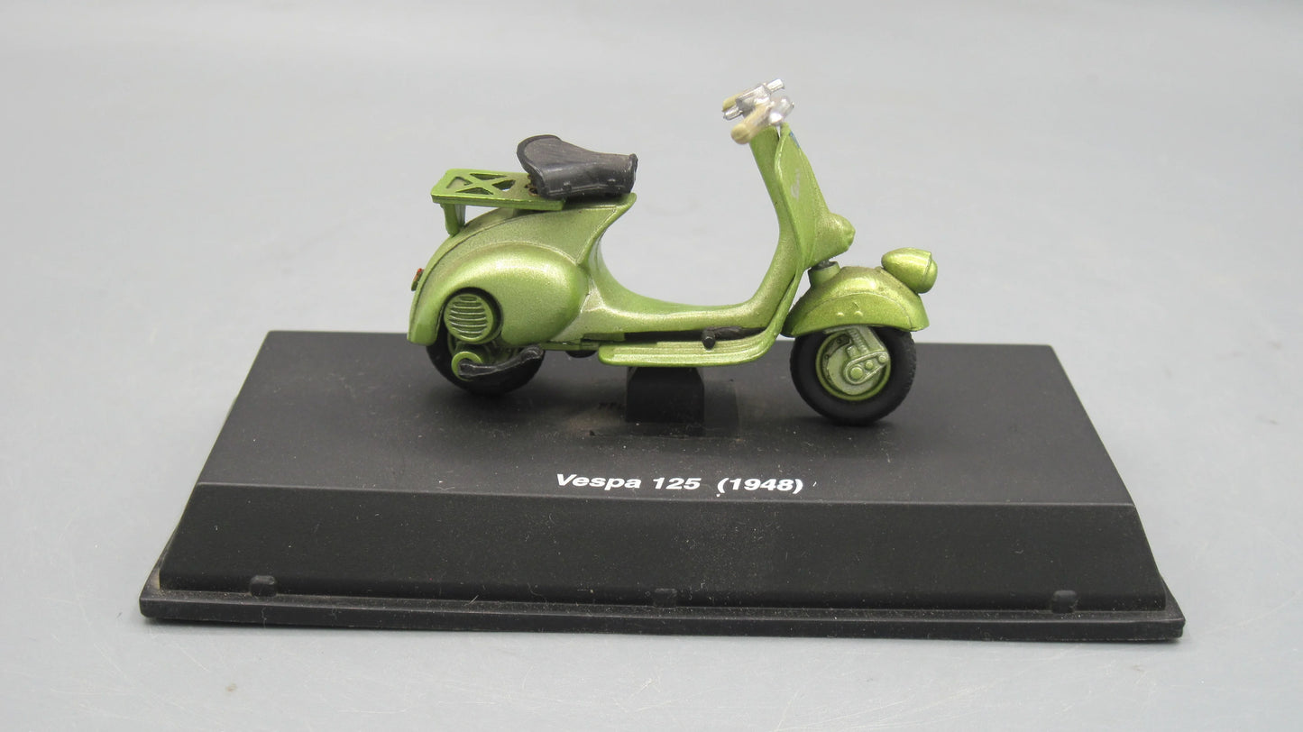 New-Ray   Vespa 125 1948 Green