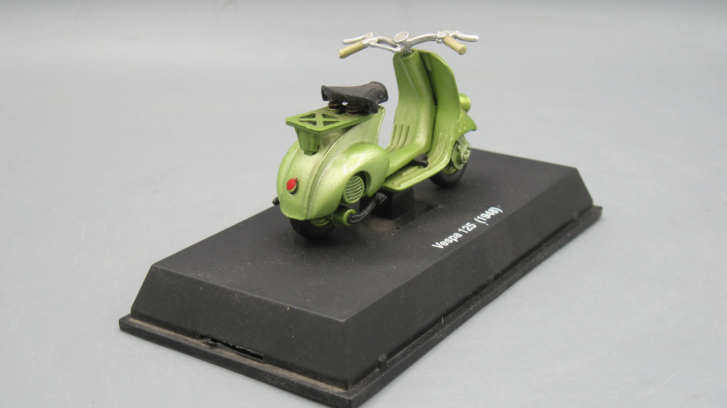 New-Ray   Vespa 125 1948 Green