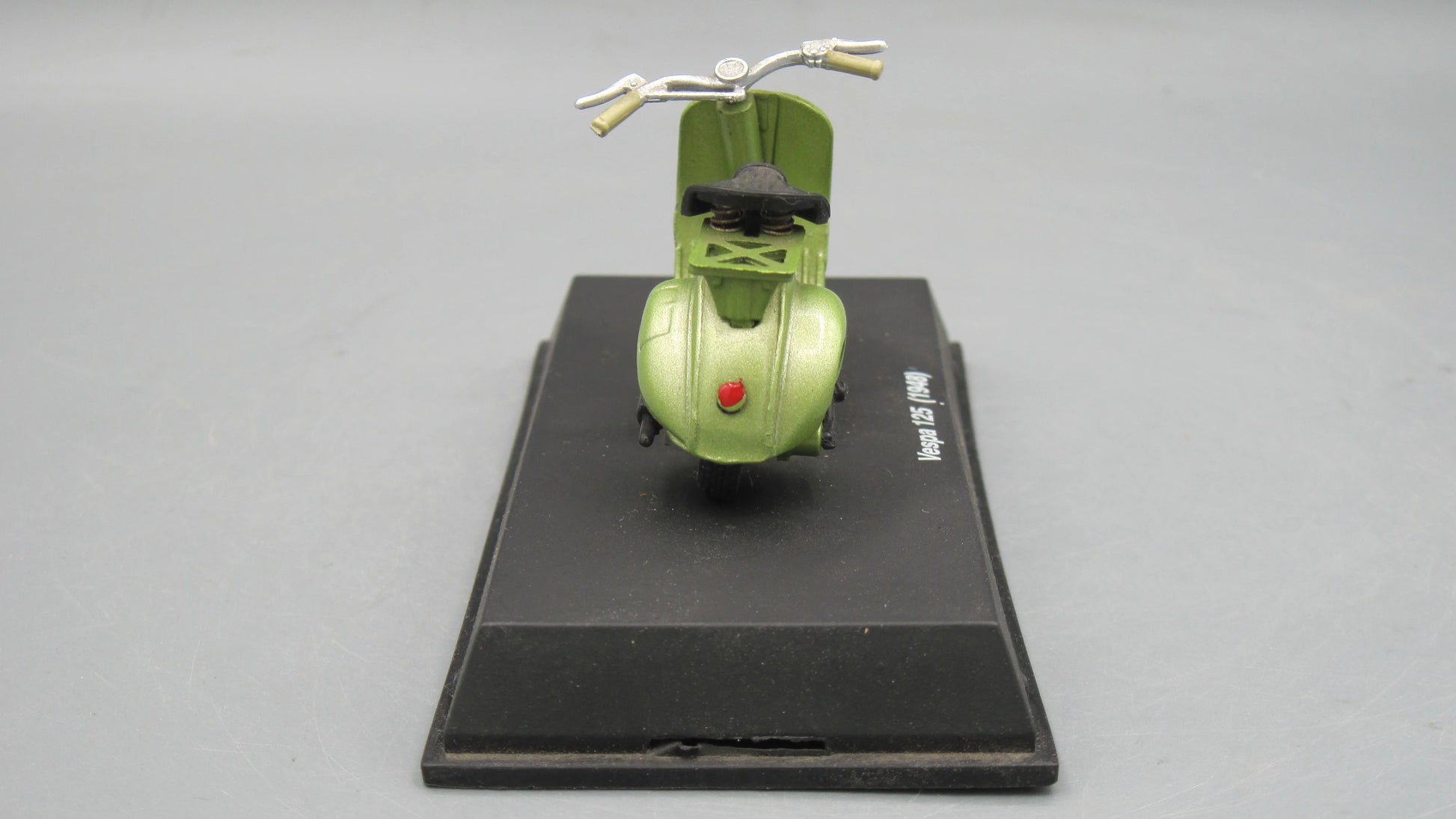 New-Ray   Vespa 125 1948 Green