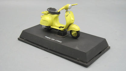 New-Ray   Vespa 125 1960 Yellow