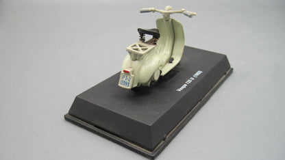 New-Ray   Vespa 125 U 1953 Grey
