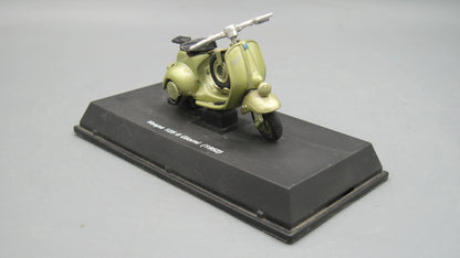 New-Ray   Vespa 125 6 Giorni 1952 Golden