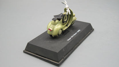 New-Ray   Vespa 125 6 Giorni 1952 Golden
