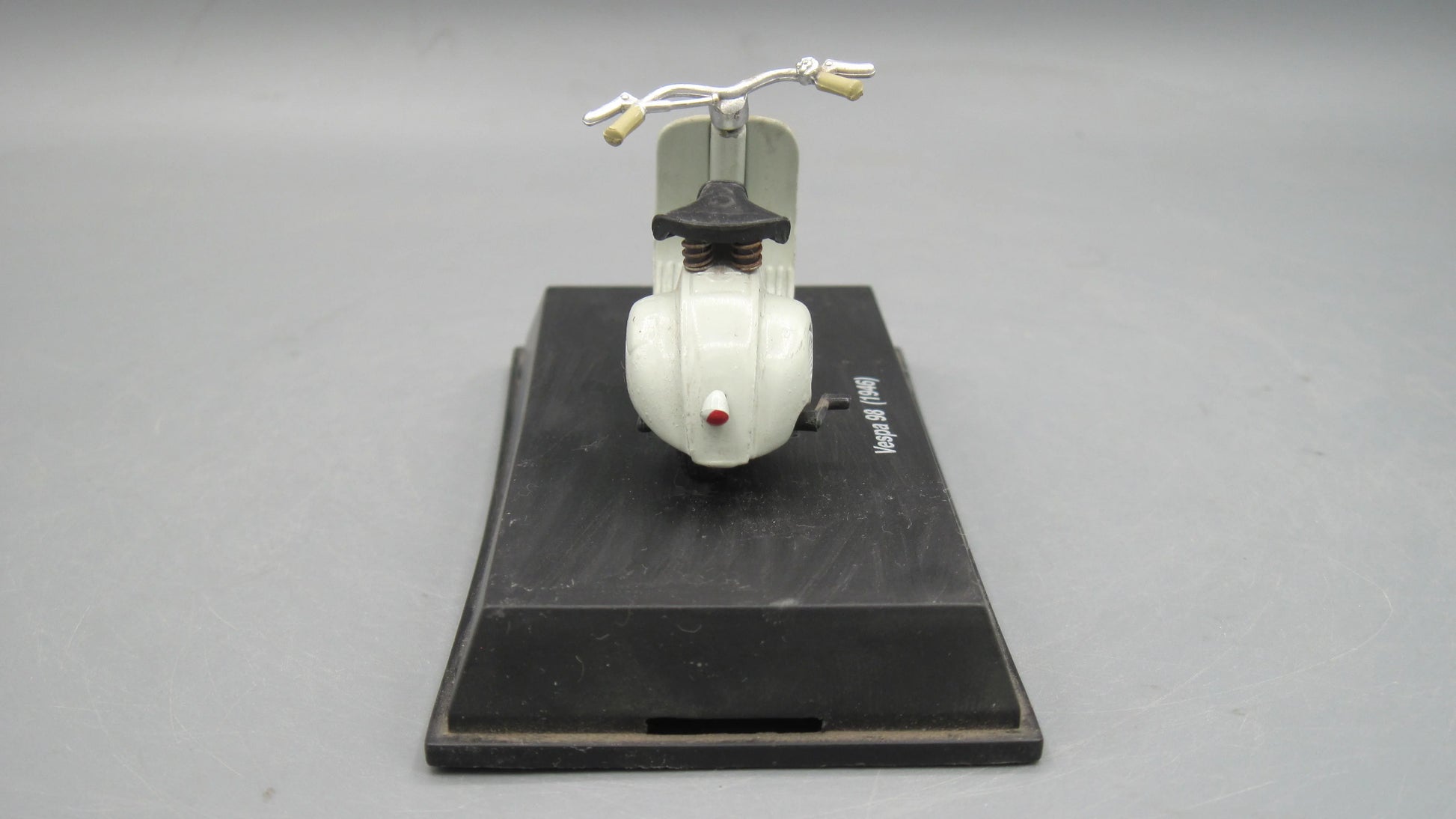 New-Ray   Vespa 98 1946 White