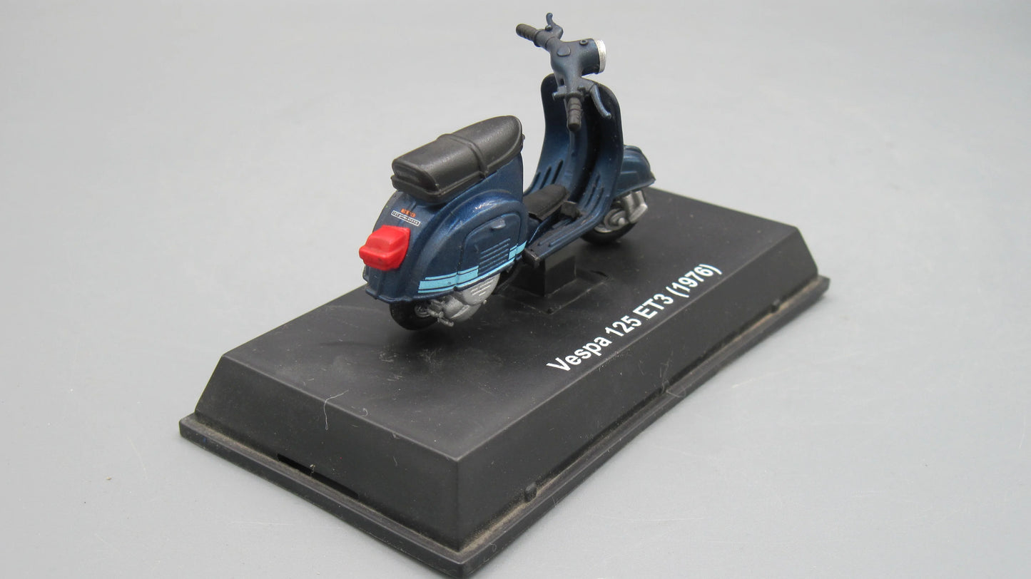 New-Ray   Vespa 125 ET3 1976 Blue