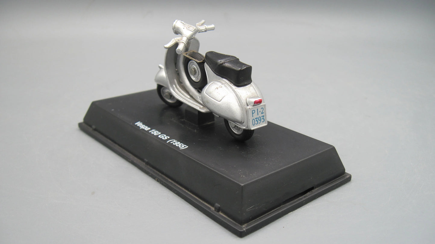 New-Ray   Vespa 150 GS 1955 Silver