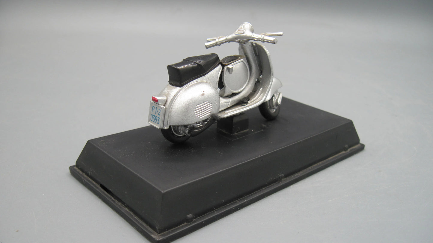 New-Ray   Vespa 150 GS 1955 Silver