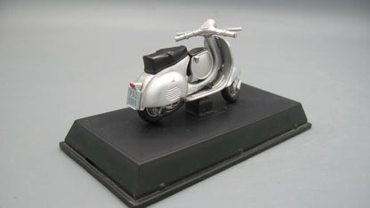 New-Ray   Vespa 150 GS 1955 Silver