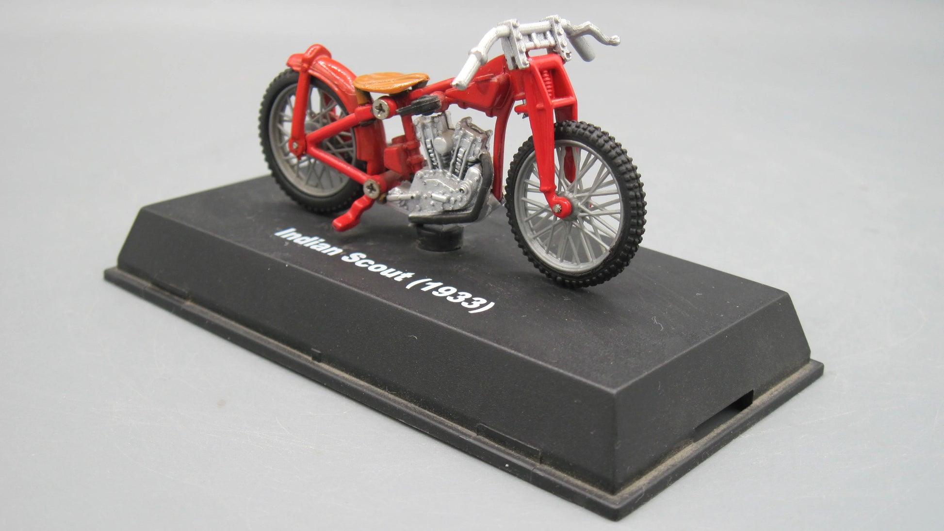 New-Ray   Indian Scout 1933 Red