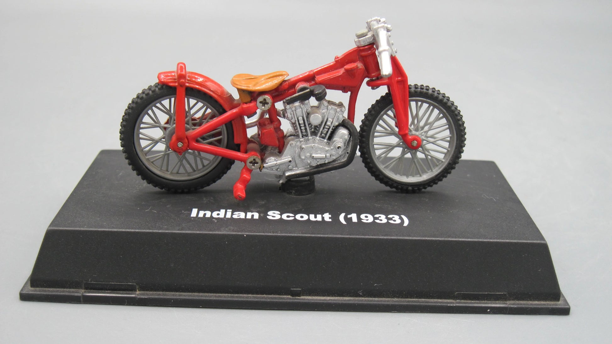 New-Ray   Indian Scout 1933 Red