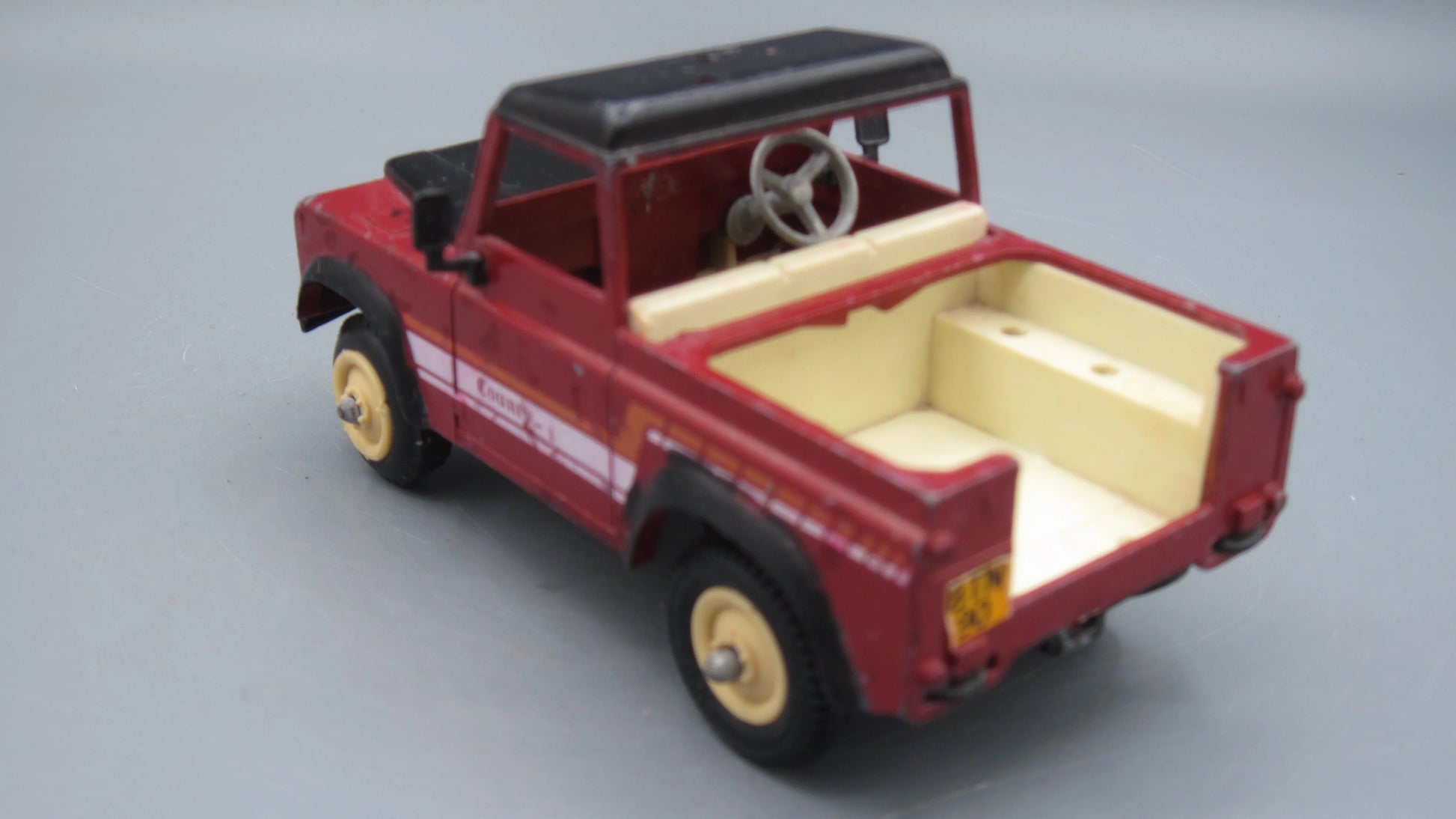 Britains   Land Rover 9650  Red