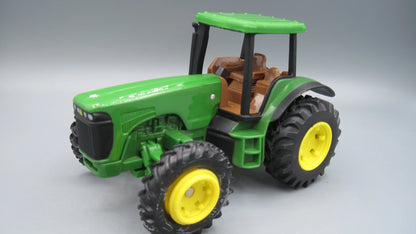 Britains   John Deere Farm Tractor  Green