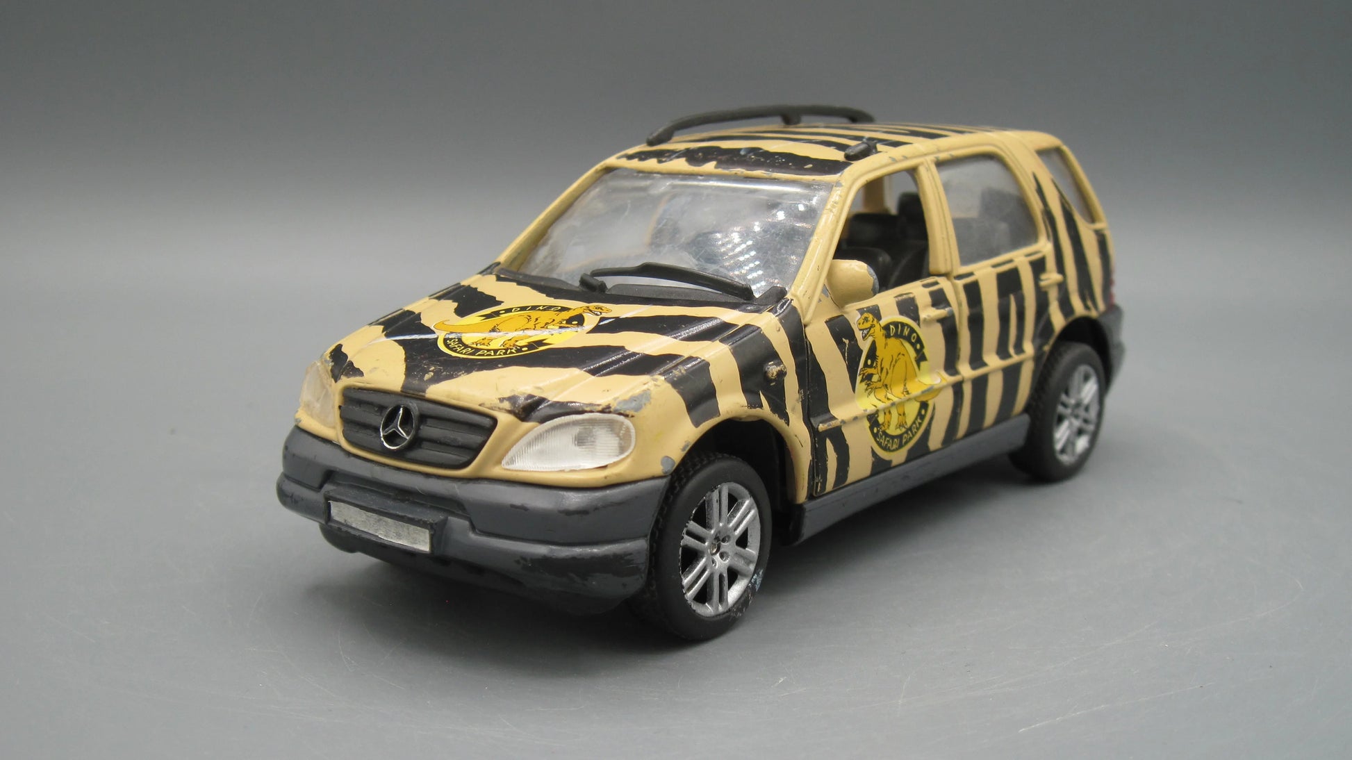 Mercedes-Benz M-Class SUV  Yellow & Black