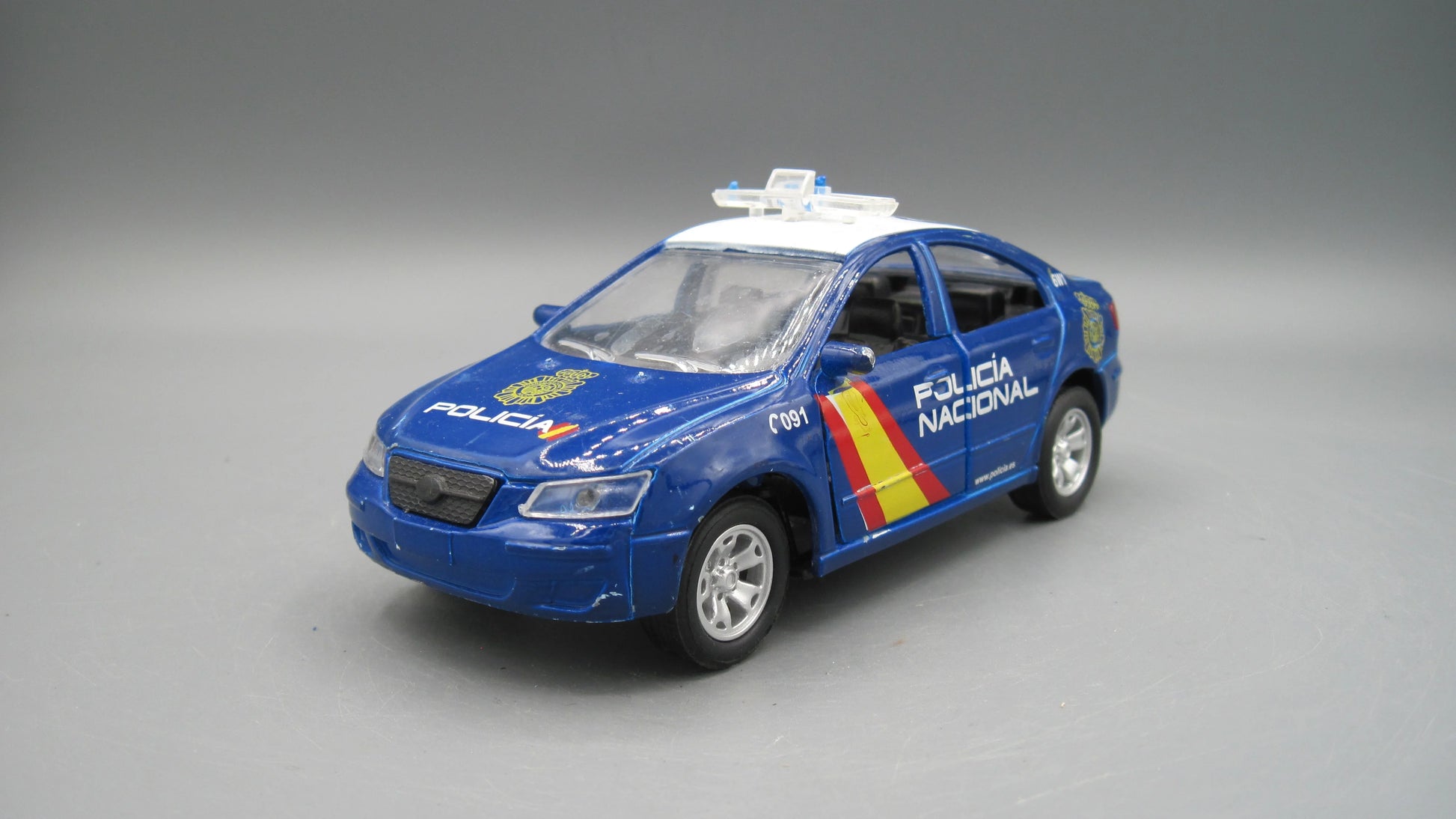 Spanish National Police Car  Blue&white