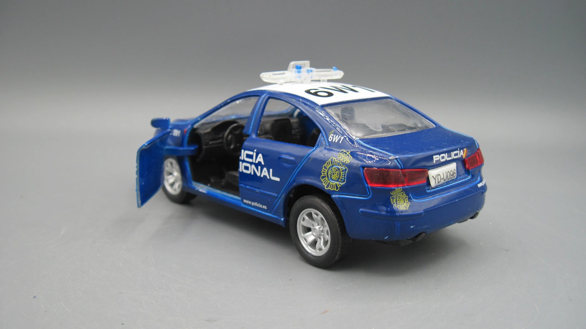 Spanish National Police Car  Blue&white