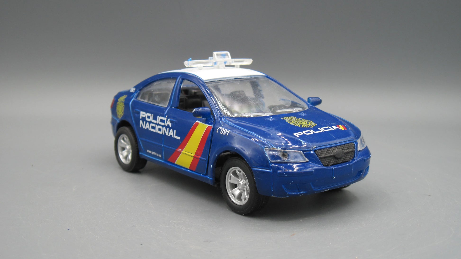 Spanish National Police Car  Blue&white