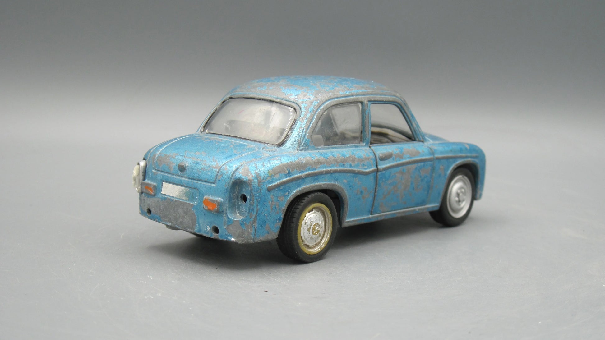 FSM Syrena 105L  Blue