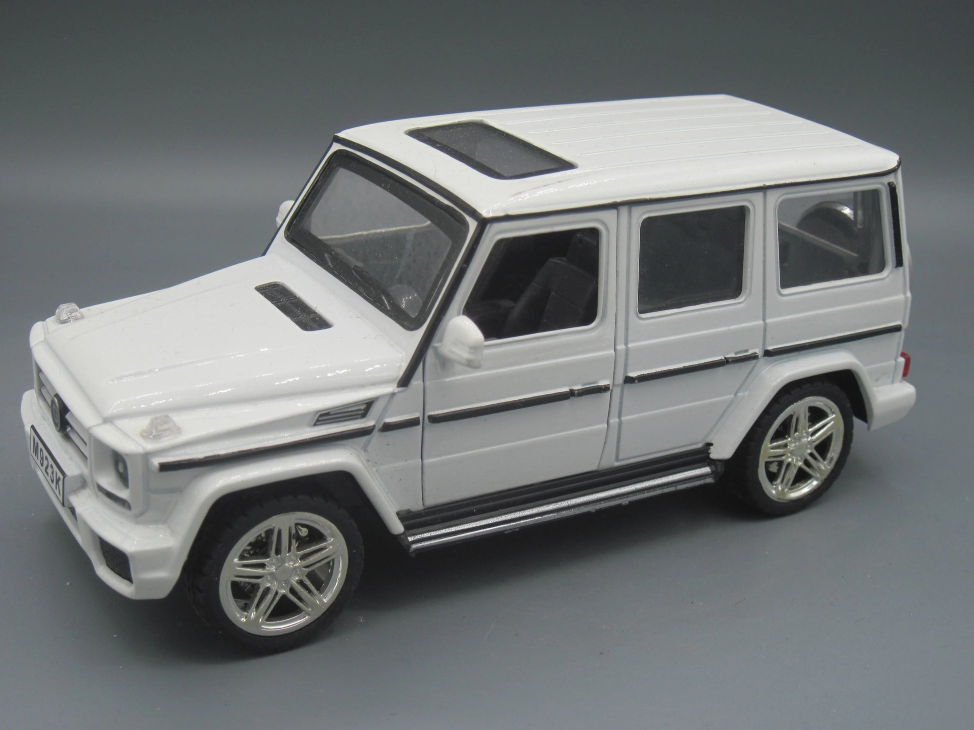 China   Mercedes-Benz G63 AMG SUV  White