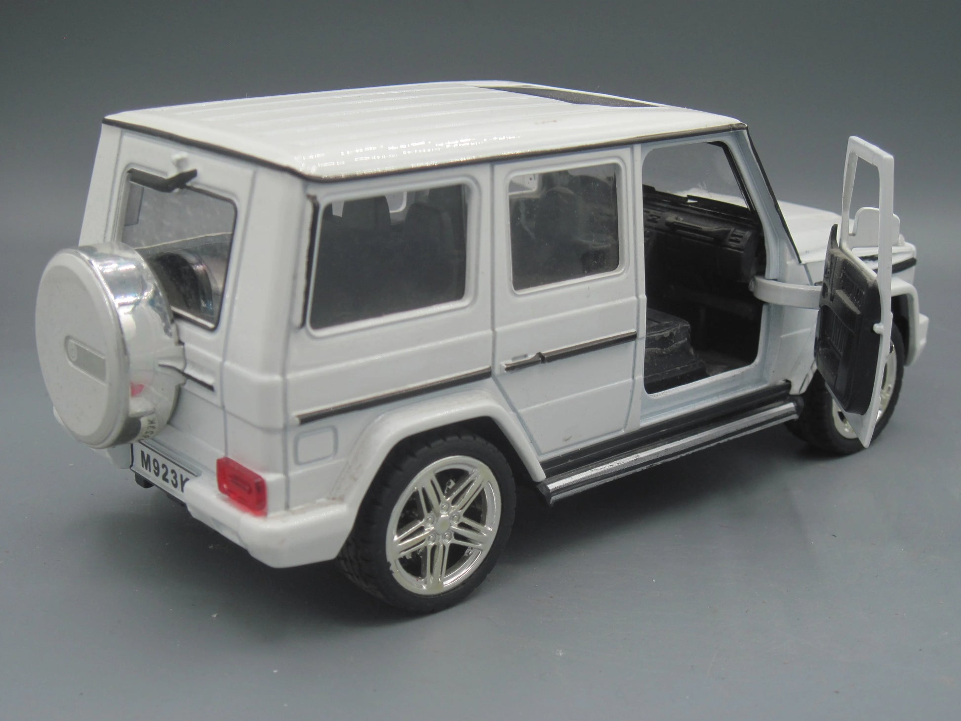 China   Mercedes-Benz G63 AMG SUV  White